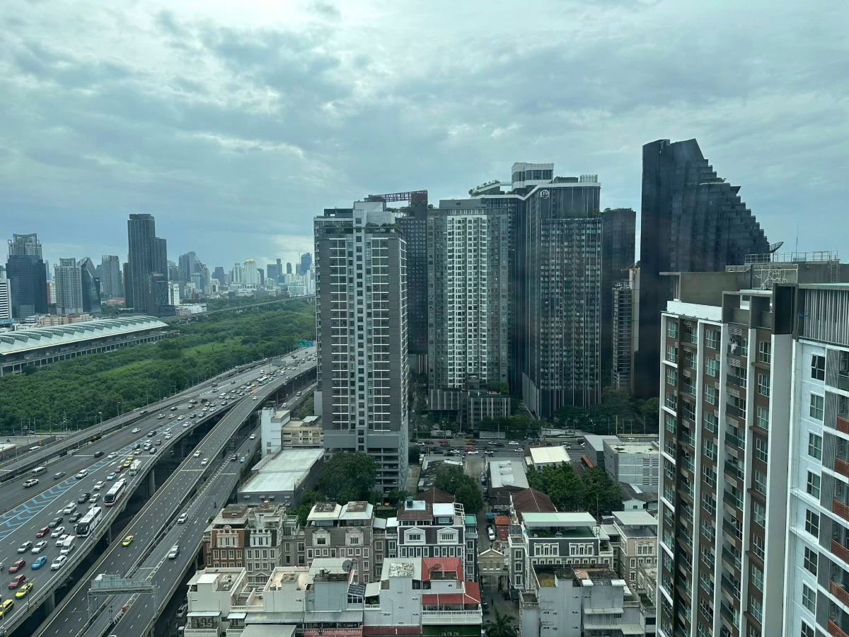 picture MRT rama 9 350 m. Price  19,000 Baht CONDO IDEO RAMA 9 – ASOKE ( Rental ) - 11/12
