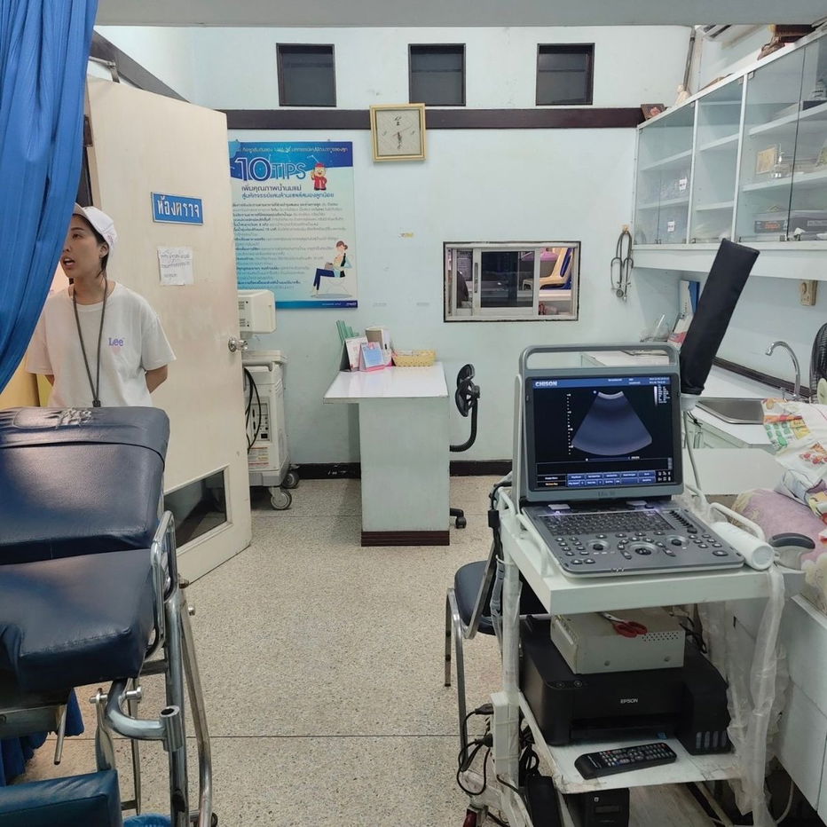 รูป ขายตึกคลินิคหมอสุรชาติ ซื้อรีโนเวทเปิดคลินิคต่อได้ พร้อมอุปกรณ์ !!! - รูปที่ 4/10