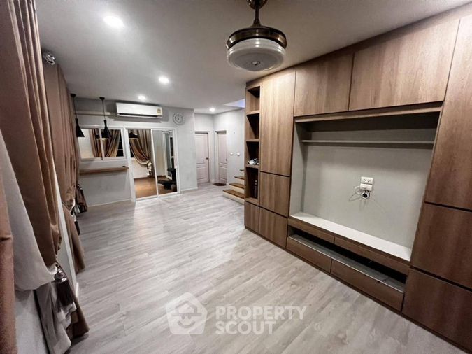 4-bed house for sale, 164 sqm, 60.9 sq wah, Centro Ramintra 109