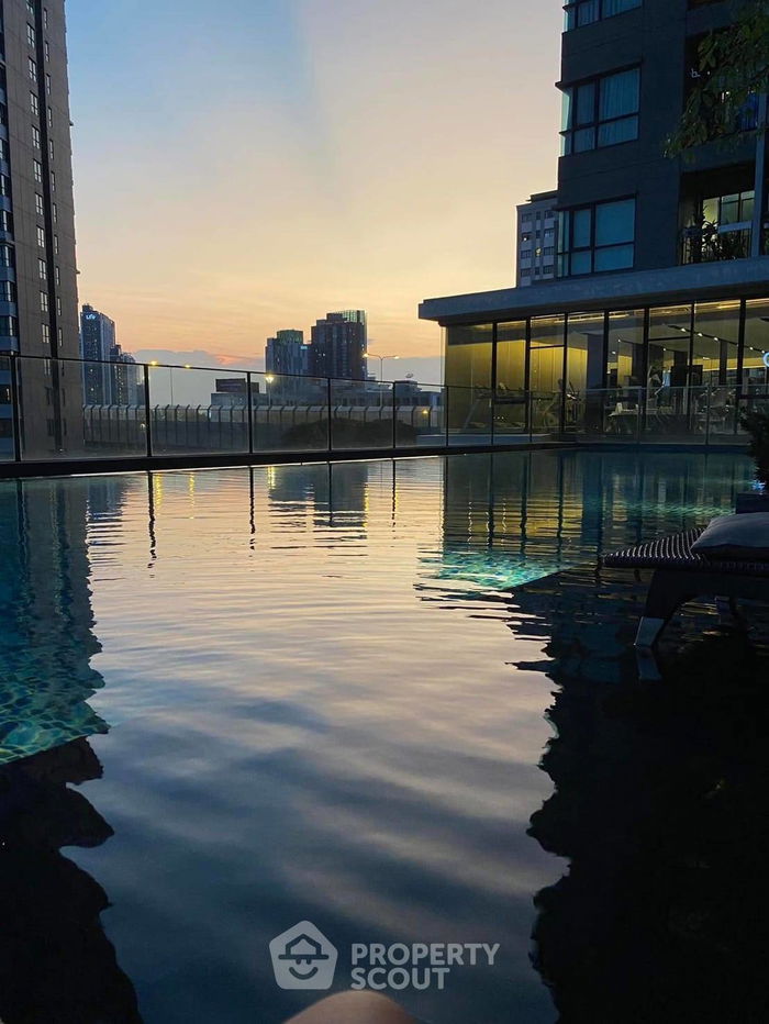 picture 1-BR Condo at The Base Park East Sukhumvit 77 near BTS On Nut (ID 2032387) - 10/11