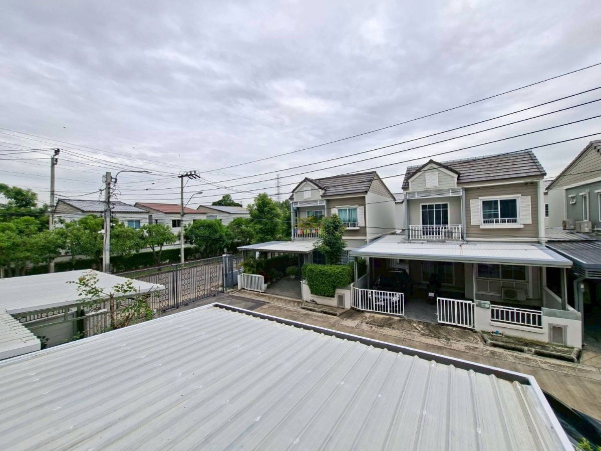 รูป ให้เช่าบ้านแฝด หมู่บ้านเดอะ วิลเลจ เอ็กซ์คลูซีฟ บางนา กม.10 พร้อมอยู่ - รูปที่ 22/28