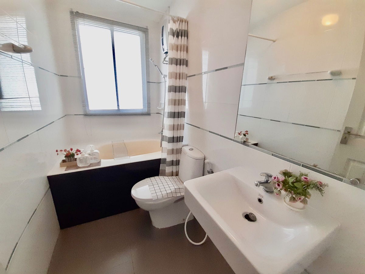 รูป Luxury House nice&clean บ้านหรู สวย สะอาด ตกแต่งพร้อมเข้าอยู่ โครงการหรูคาซ่าวิลล์ศรีราชาใกล้ห้างJ-Parkศรีราชา ชลบุรี - รูปที่ 9/21
