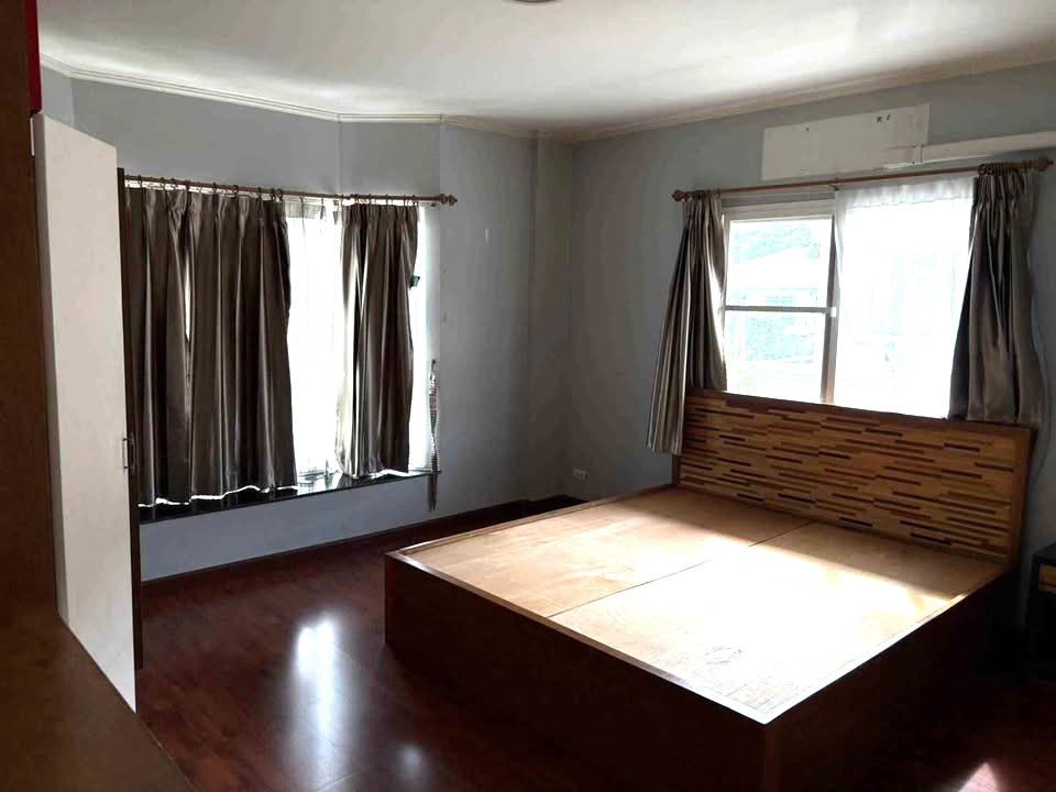 รูป ให้เช่าบ้านเดี่ยวสองชั้น  3 ห้องนอน 3 ห้องน้ำ 1  ห้องครัว - รูปที่ 15/24