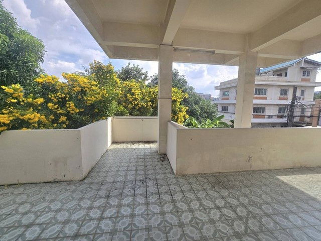 picture FOR Rent  OFFICE PROPERTY  125000 BAHT. - 21/22
