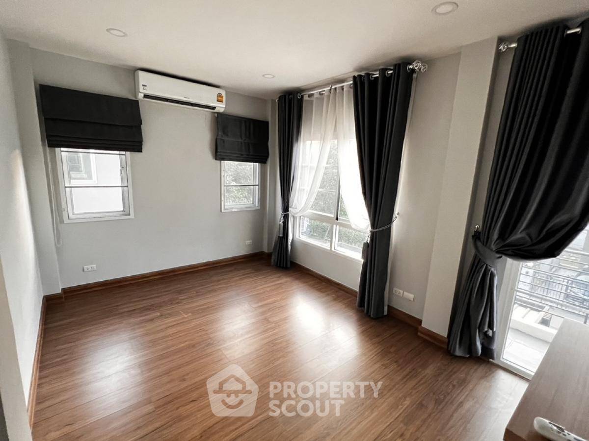 picture 4-BR House at Centro Ramindra 109 in Bang Chan (ID 1594892) - 22/28