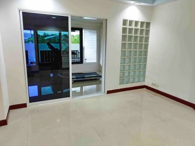 picture Soi Srinakarin 41-49 Prawet Yellow Line Srinakarin38 800m. Townhome for rent 3floors 4-5bed - 2/8