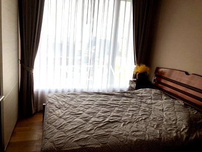 คอนโดให้เช่า : 1 Bed High Fl. For Rent Good Location Close  To  MRT Phahol Yothin station-The Saint Residences