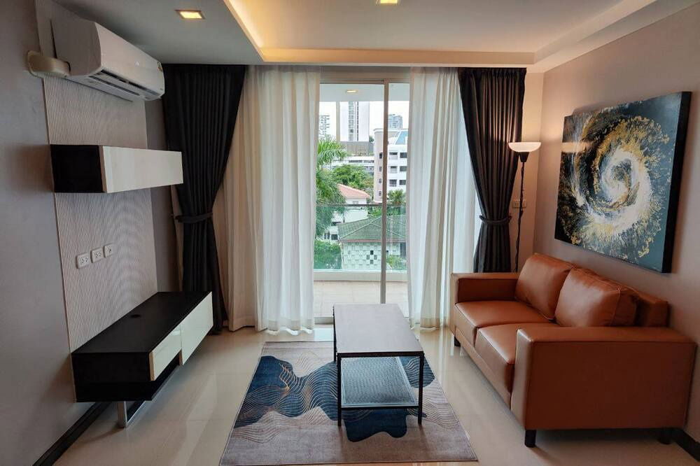 picture 🔥 For Rent !! city view, Wide balcony, With bathtub, Good location!!🔥Code C20251000036..Beverly 33, 1 bed, 1 bath, furnished, ready to move in 📣📣 - 2/10