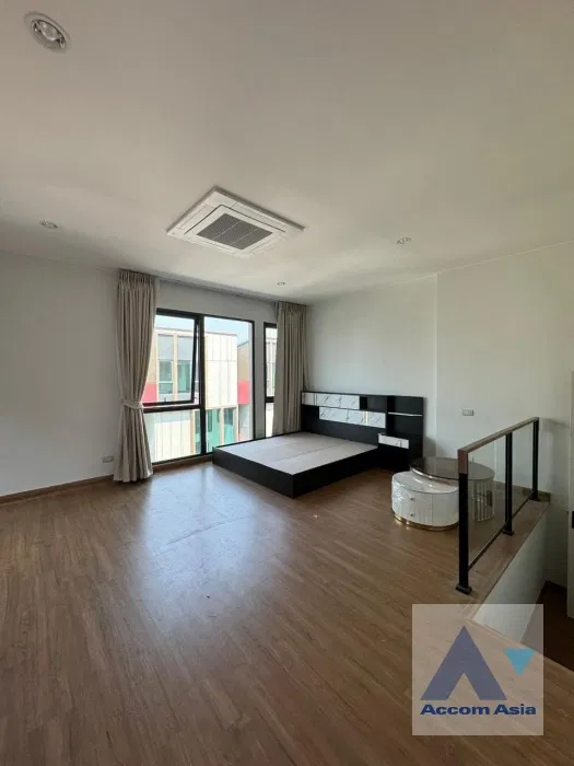 รูป 🔼🔽 AccomA 📩 Pet friendly,Home Office 3 BR House @Baan Klang Muang CLASSE Sukhumvit 77 (AA38596) - รูปที่ 17/20