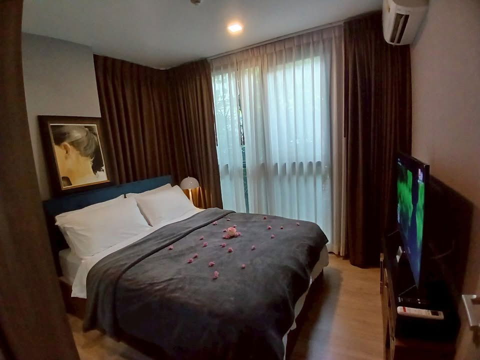 picture ✨ For Rent  Taka HAUS Ekamai, near BTS Ekkamai, only 32,000 THB/month, Code RS2459 🏙️🌟 - 12/25