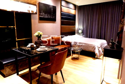 Condos for rent BTS Asok : 🔥Best Price 18K🔥 - Modern Style Studio Good Location Shuttle bus to BTS Phrom Phong at Park 24 or Park Origin Phrom Phong Condo / For Rent