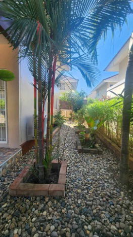 picture Two storey house for rent with 4 bedrooms,4 toilets and 1 kitchen.  - 15/17