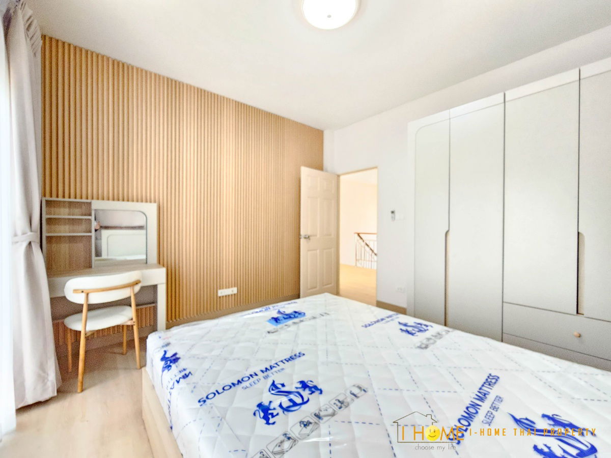 picture Two storey house for rent with 3 bedrooms,3 toilets and 1 kitchen.  - 24/32
