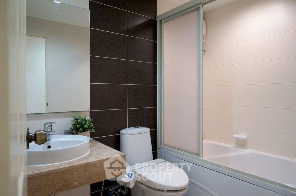 picture 2-BR Condo at Lumpini Suite Sukhumvit 41 near BTS Phrom Phong (ID 2353788) - 11/11