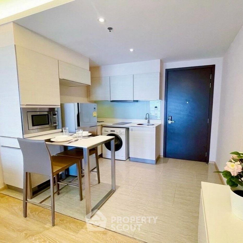 picture 1-BR Condo at H Sukhumvit 43 near BTS Phrom Phong (ID 2353658) - 4/8