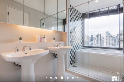 Aguston Sukhumvit 22 Private Unit, Fully Equipped Common Area