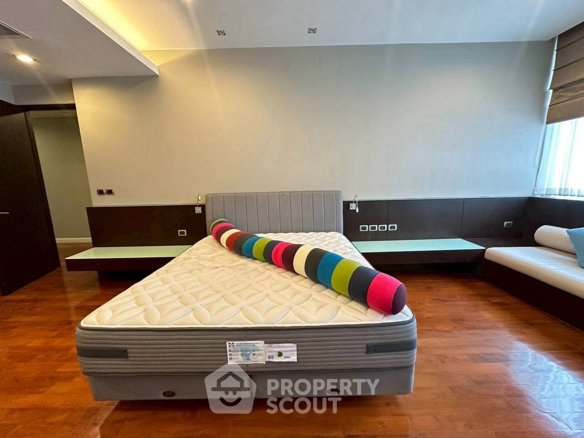 รูป คอนโด 3-ห้องนอน ที่ โดมัส คอนโดมิเนียม ใกล้ BTS อโศก (ID 2300697) - รูปที่ 9/14