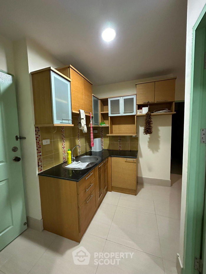 picture 2-BR Condo at The Parkland Bangna in Bang Na Nuea (ID 2353589) - 4/9