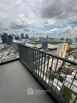3-BR Condo at LIFE Rama 4 - Asoke near MRT Queen Sirikit National Convention Centre (ID 2354022)