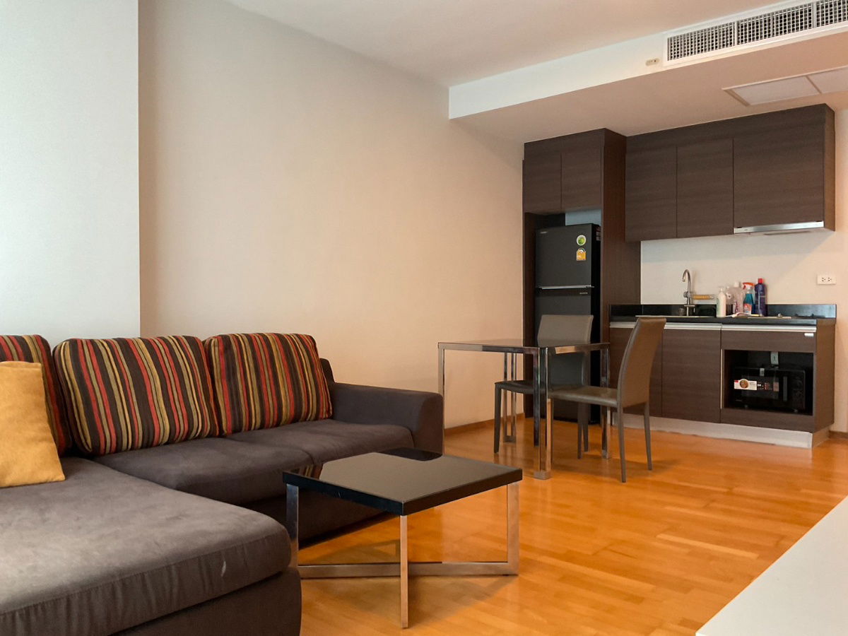 รูป ให้เช่า คอนโด อิสสระ แอท 42 สุขุมวิท Issara@42 Sukhumvit 2 ห้องนอน 2 ห้องน้ำ ผ้าม่านตัดใหม่ 2 ชั้น มีเครื่องซักผ้า มีอ่างอาบน้ำ เฟอร์ไฟฟ้าครบ - รูปที่ 12/21