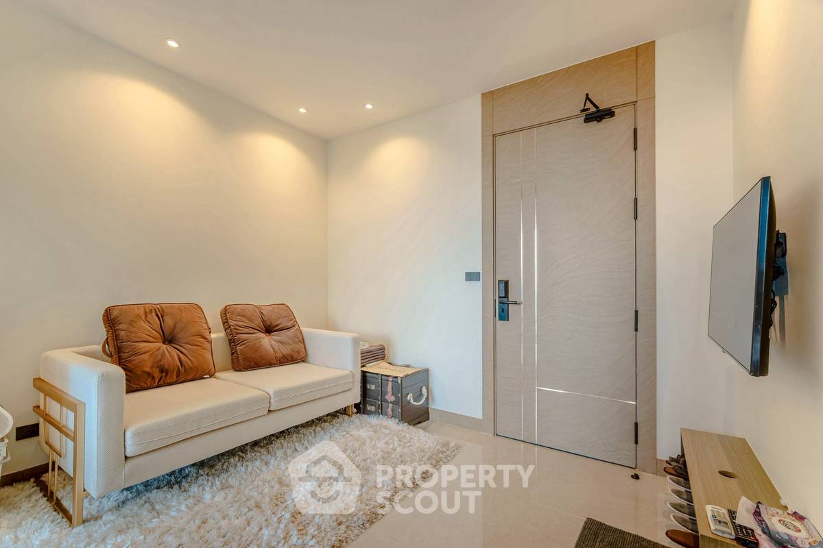 picture 1-BR Condo at The Riviera Ocean Drive close to Jomtien Beach (ID 2348207) - 6/14