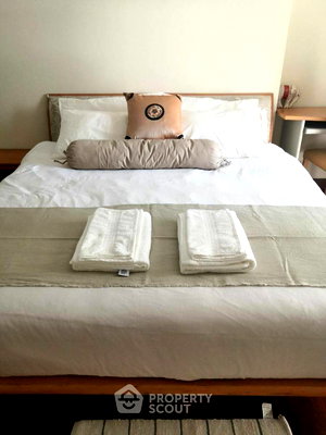 Condos for sale Asoke Road : 2-BR Condo at Asoke Place near MRT Sukhumvit (ID 595205)