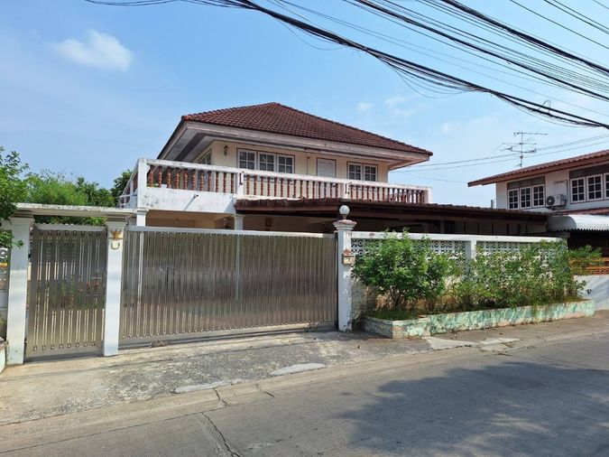 ขายบ้านเดี่ยวนนทบุรี 2 ชั้น หลังมุม เจ้าของสร้างเอง โครงสร้างแข็งแรง ทำเลทอง ใกล้เซ็นทรัล-MRTสายสีม่วง เพียง 5 นาที