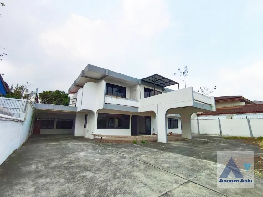 รูป 🔼🔽 AccomA 📩 Home Office 4 BR House in Phra Khanong Nuea (AA27236) - รูปที่ 1/20