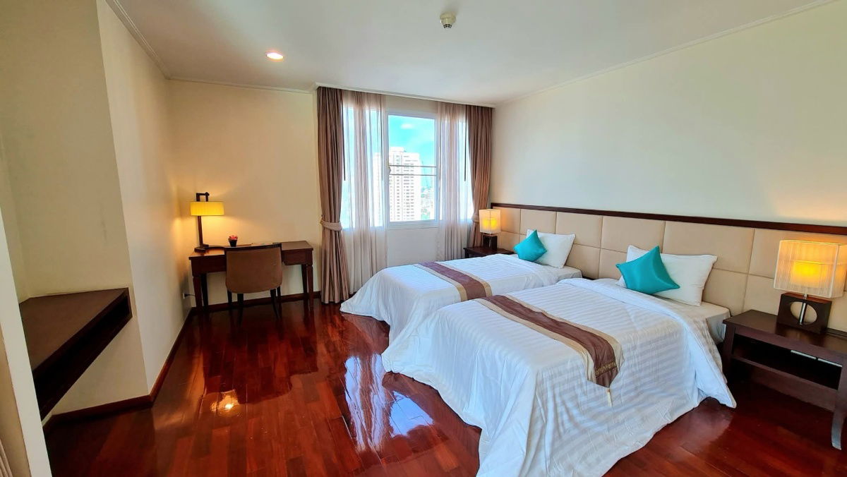 picture ✨ For Rent / Sale: Luxury Apartment Sukhumvit 39, near BTS Phrom Phong, only 110,000 THB/month, Code RS2451 🏙️🌟 - 12/13