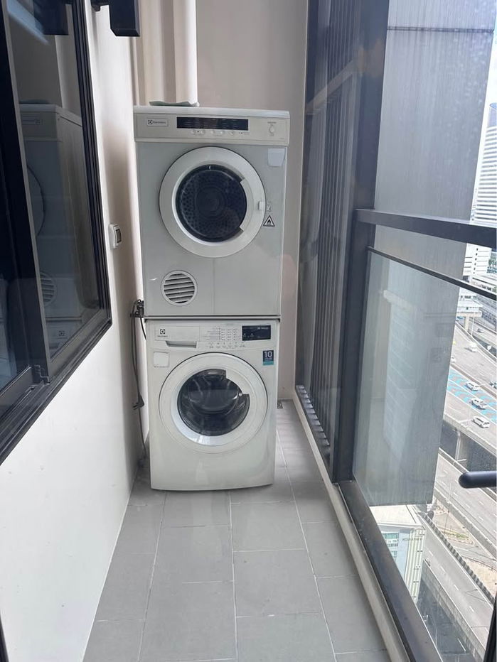 picture For rent!! Chewathai Residence Asoke  | 22K. per month |  30.18 sq.m.  1Bed1Bath  19th Floor - 11/13