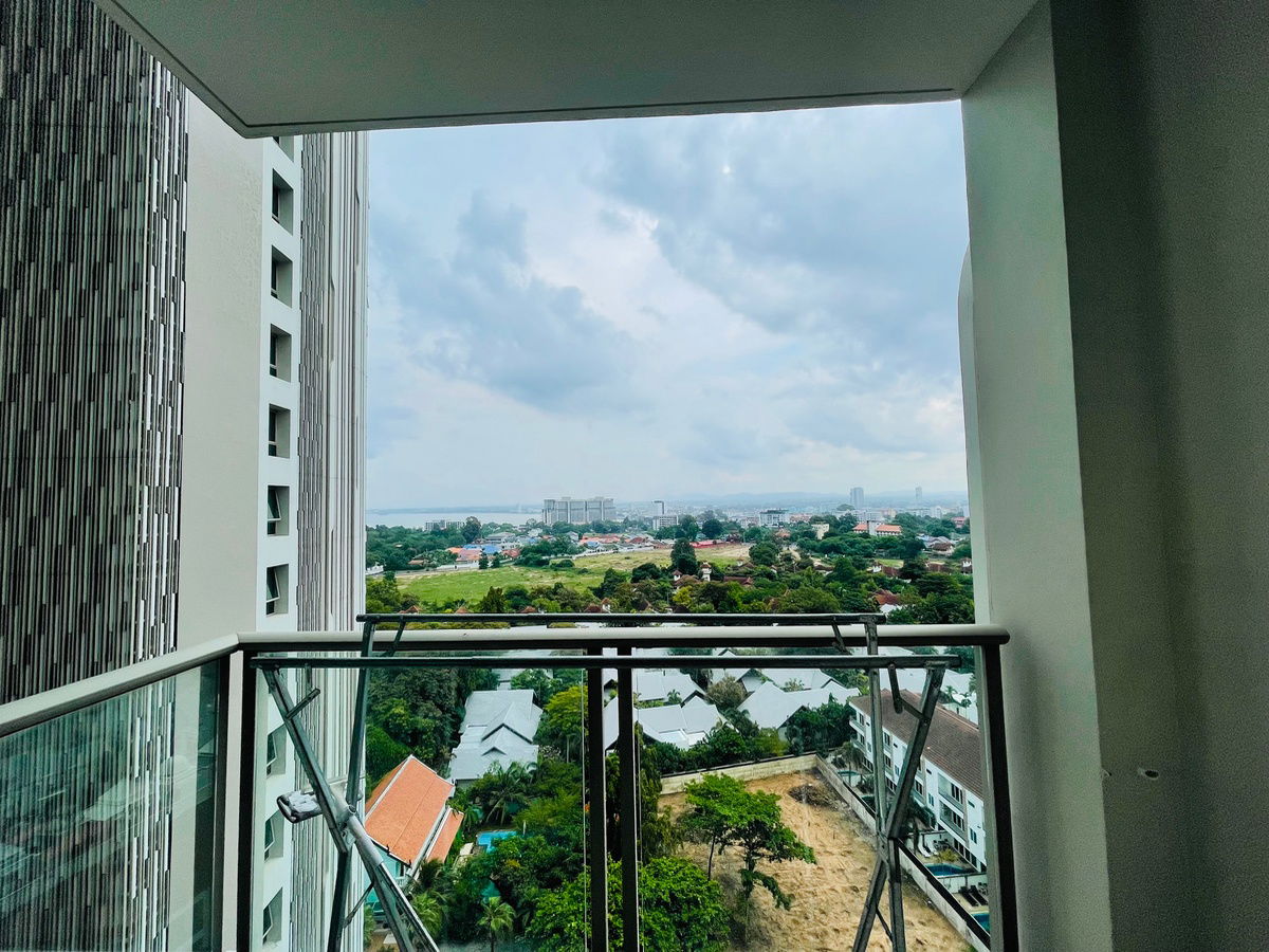 picture The Riviera Wongamat Beach Condo for yearly lease  - 14/16