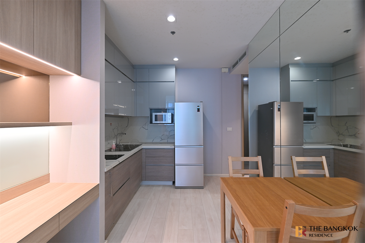 picture Noble Ploenchit Move-in Ready, Just Bring Your Stuff near BTS Phloen Chit - 8/10