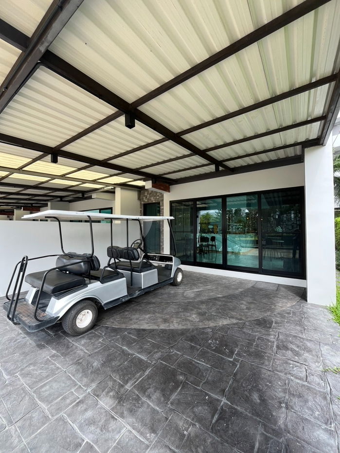 picture Four-story townhouse for sale  5 bedrooms 4 bathrooms and 2 parkings. - 2/32