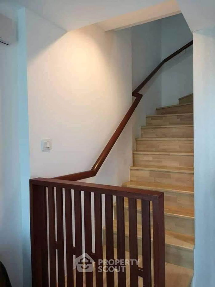 picture 2-BR Condo at Ideo Mobi Phayathai near BTS Phaya Thai (ID 1093144) - 3/11