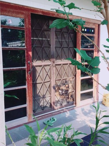 ขายทาวน์โฮม 5 ห้องนอน 200 ตร.ม. 72 ตร.ว. ลักซ์ 35 รัชดา-ลาดพร้าว