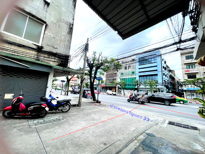 Shophouses for sale Charoen Krung Road : For sale Home or Office Charoen Nakhon Road ,Bangkok