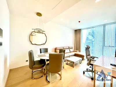 Condos for rent : 🔼🔽 AccomA 📩 The Strand Thonglor