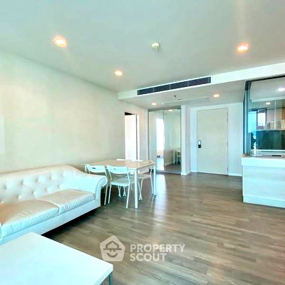 Condos for sale : 2-BR Condo at The Room Bts Wongwianyai near BTS Wongwian Yai (ID 2353656)