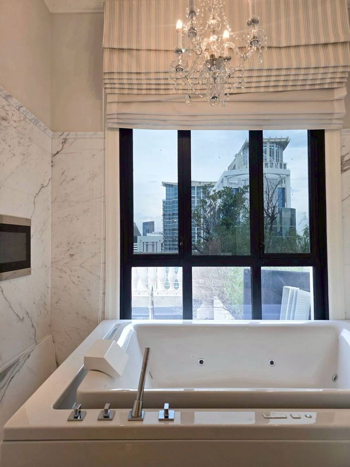 picture ❖ Nice Decoration ❖ 15+ floor, size 375.62 sq.m. | 3 bedrooms, fully furnished | Condominium near Central Embassy only 1 min., BTS Phloen Chit 3 mins. - 15/21