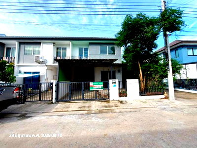 ทาวน์โฮม ถนนบางกรวย-ไทรน้อย : ทาวน์เฮ้าส์ สำหรับขาย พฤกษา 38/3 (ชัยพฤกษ์-วงแหวน) ไทรน้อย ไทรน้อย นนทบุรี