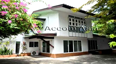 เช่าบ้านเดี่ยว BTS อโศก : 🔼🔽 AccomA 📩 Pet friendly 3 BR House @ (1720627)