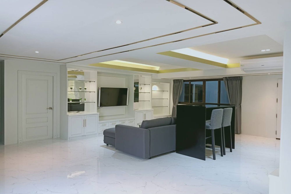 picture For Rent ! Newly renovated, high floor, There is a bathtub! Code C20240301748...The Waterford Thonglor 11, 3 bed, 2 bath, furnished, ready to move in  - 2/10