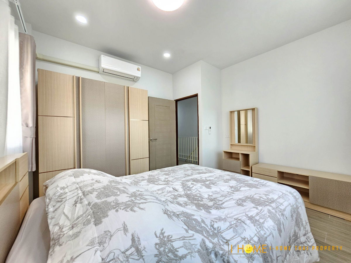 รูป ให้เช่าบ้านเดี่ยวสองชั้น  2 ห้องนอน 3 ห้องน้ำ 1  ห้องครัว  2 ที่จอดรถ - รูปที่ 17/26