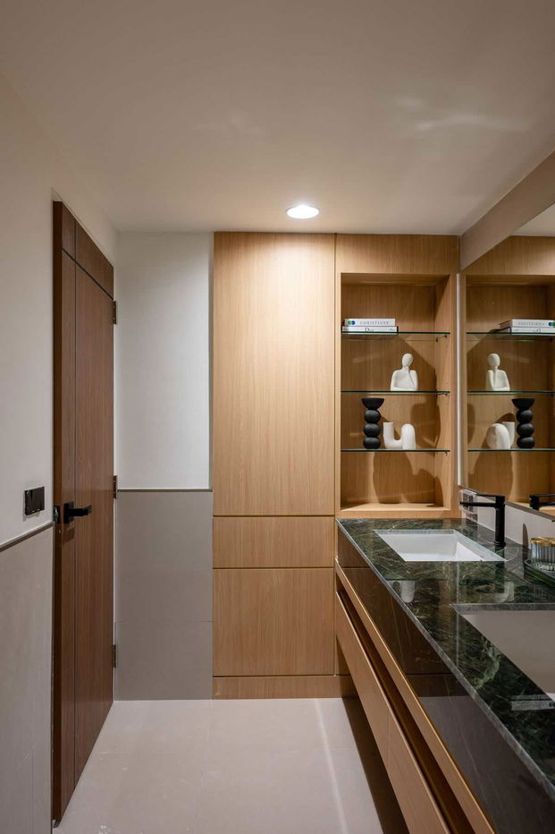 picture For sale: 2-bedroom, 147 sq.m. large apartment in the heart of Asoke, Ruamjai Heights - 27/29