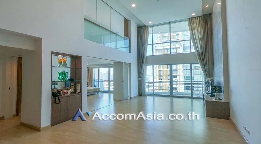 picture 🔼🔽 AccomA 📩 The Rajdamri Condominium - 1/10