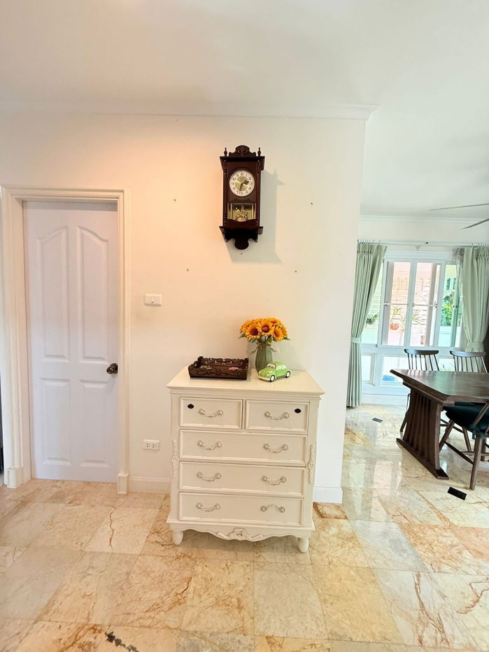 รูป ให้เช่าบ้านเดี่ยวสองชั้น   4 ห้องนอน 3 ห้องน้ำ 2  ห้องครัว  2  ที่จอดรถ - รูปที่ 9/17