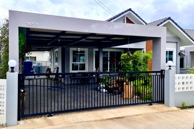 Houses for sale Chiang Mai : House for SALE ! Corner Unit Close to downtown - near to Supermarkets, Fresh Market, Ruamchok Mall, School and etc 📍 Don Kaew, Saraphi, Chiangmai 
