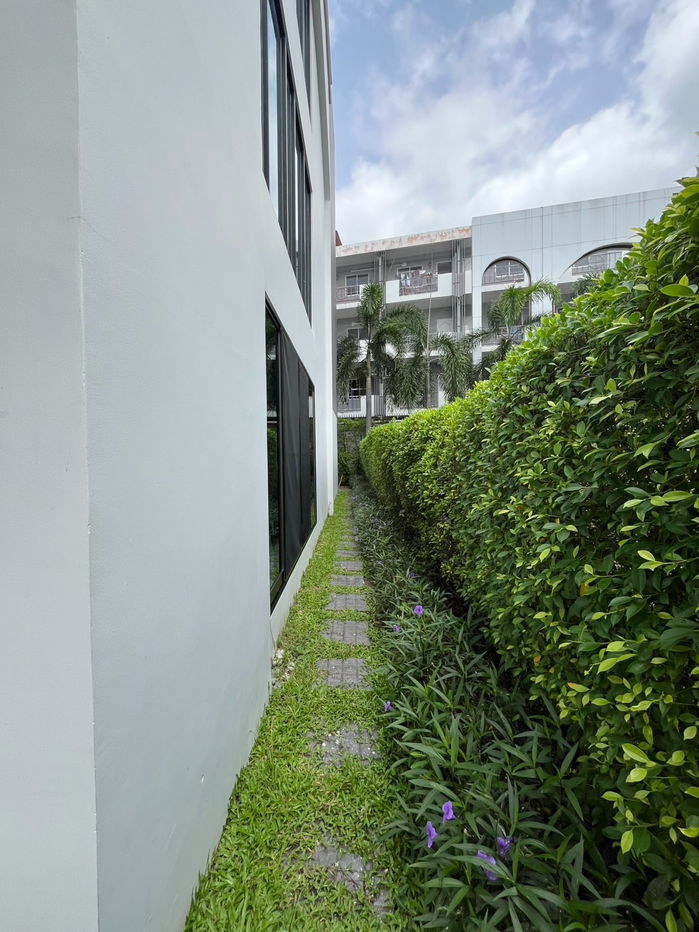 picture Four-story townhouse for sale  5 bedrooms 4 bathrooms and 2 parkings. - 30/32