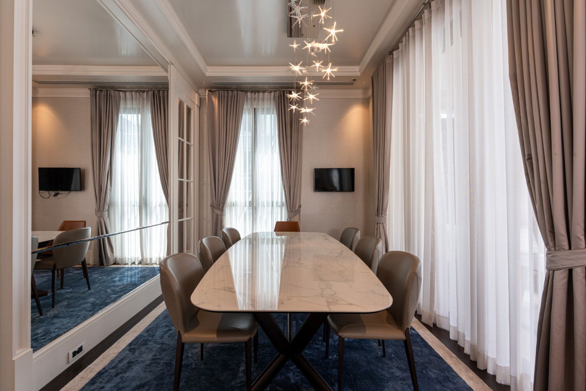 picture ❖ Nice Decoration ❖ 15+ floor, size 292.10 sq.m. | 2 bedrooms, fully furnished | Condominium near Central Embassy only 1 min., BTS Phloen Chit 3 mins. - 8/14
