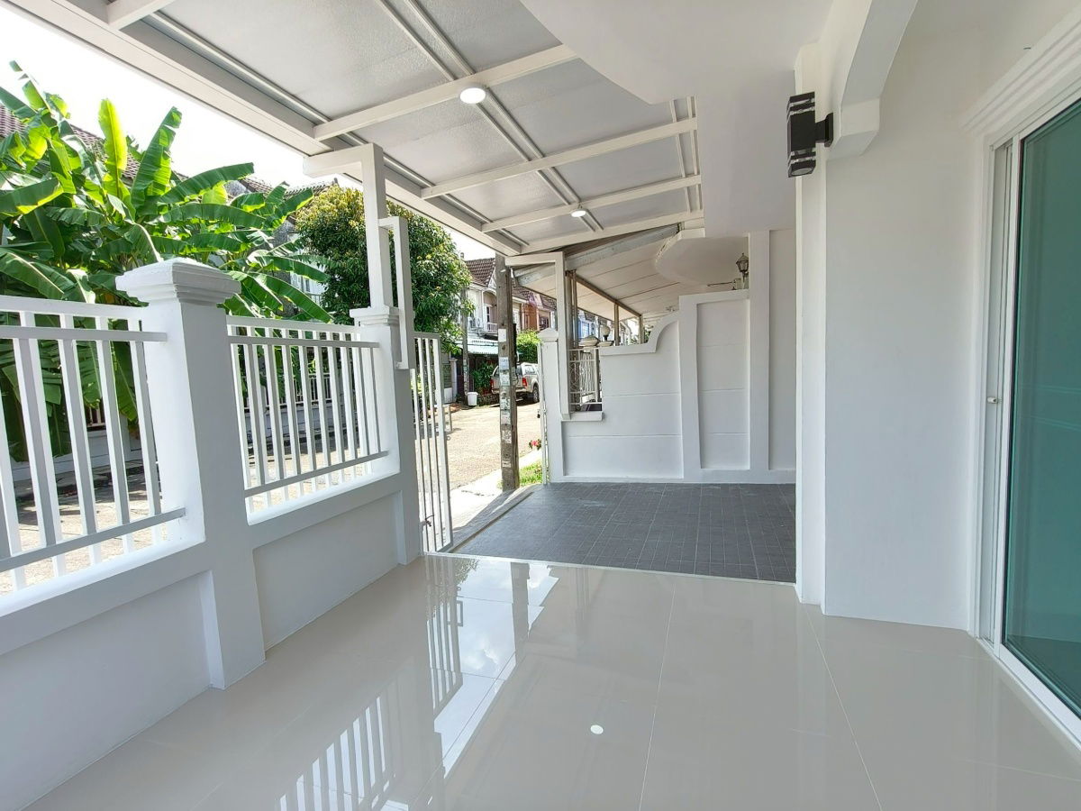 รูป บ้านเสนาวิลล่า 9 ซอย 9 ถนนกาญจนาภิเษก (คู้บอน27แยก60) ทาวน์เฮาส์  4ห้องนอน มีห้องนอน ชั้นล่าง  - รูปที่ 2/39